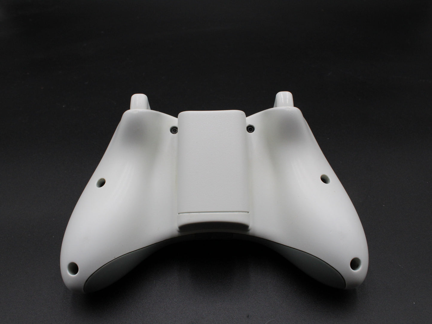 White Genuine Xbox 360 Wireless Controller | Xbox 360 | Controller and Battery Pack