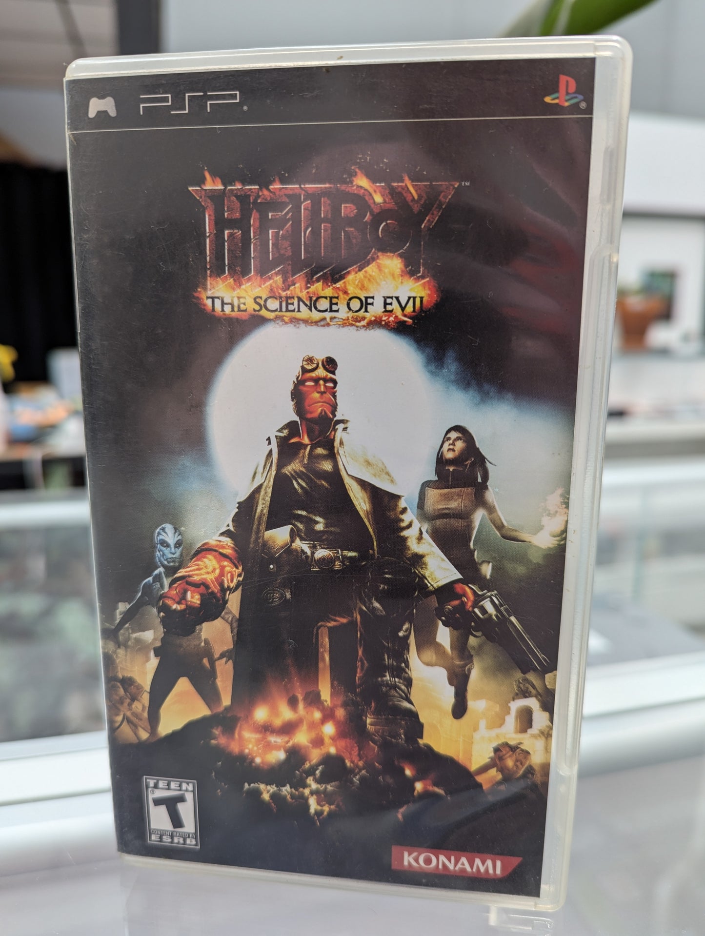 Hellboy Science of Evil | PSP | NTSC | CIB