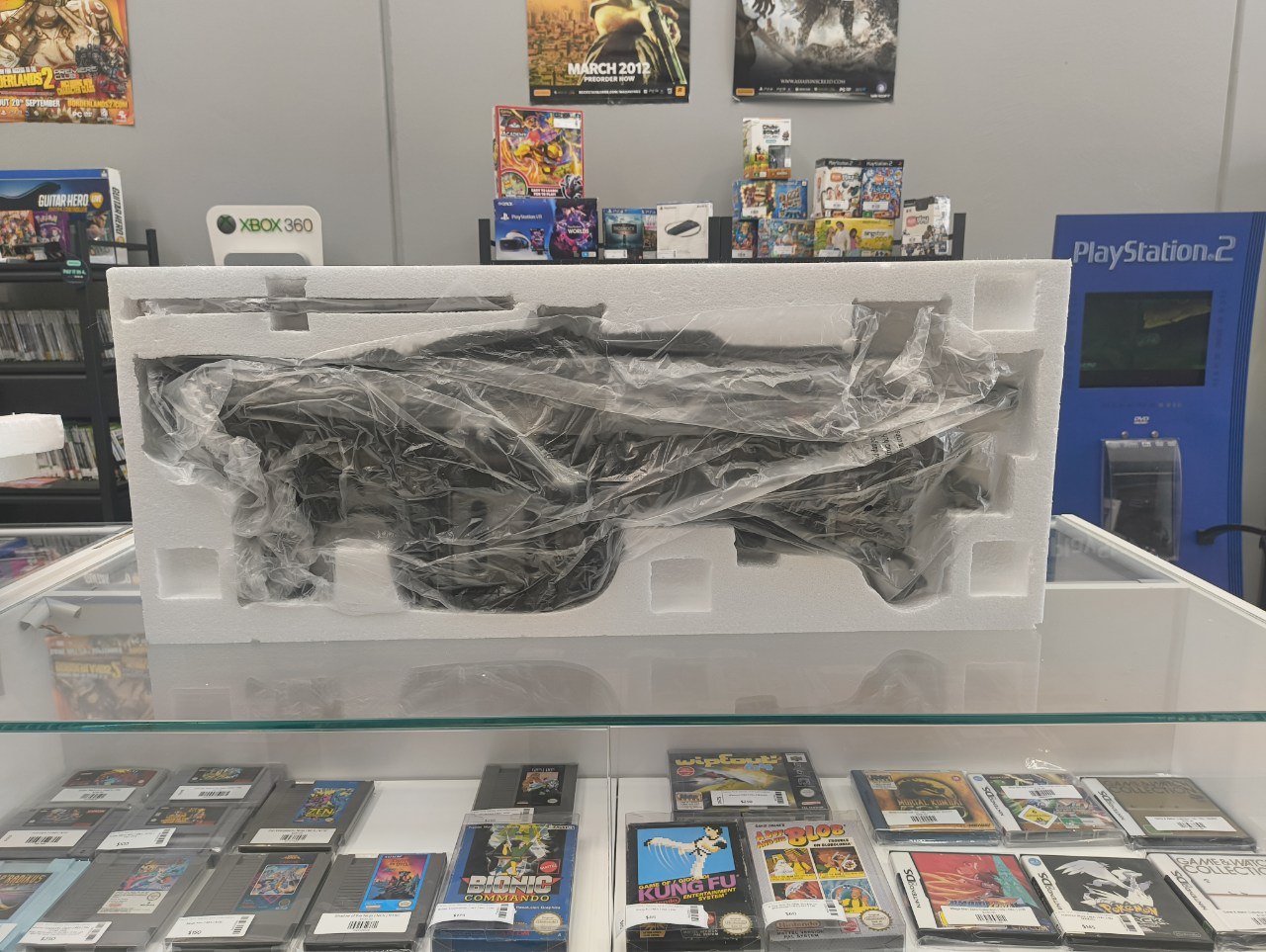 Gears Of War 3 Retro Lancer Replica