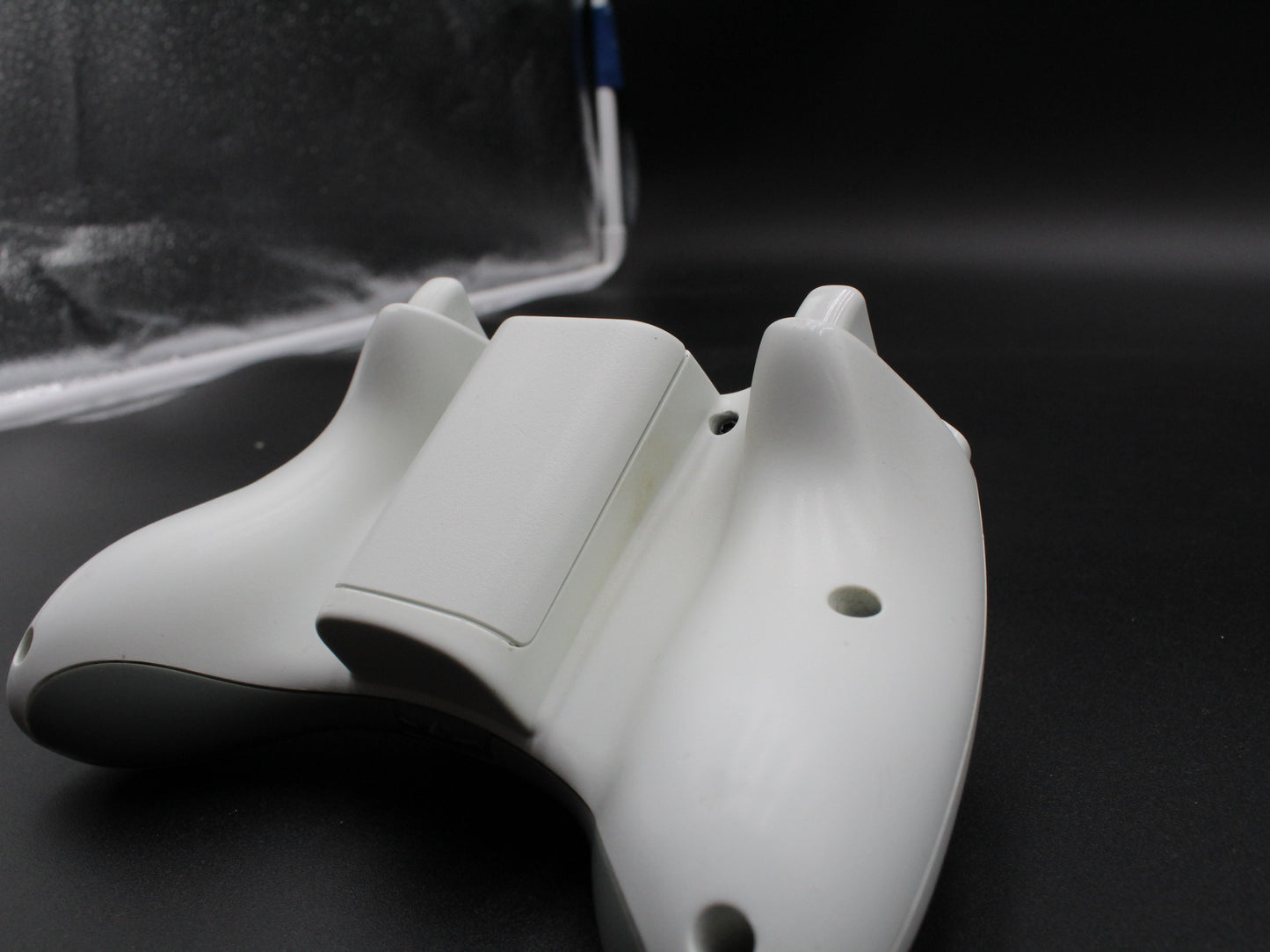 White Genuine Xbox 360 Wireless Controller | Xbox 360 | Controller and Battery Pack